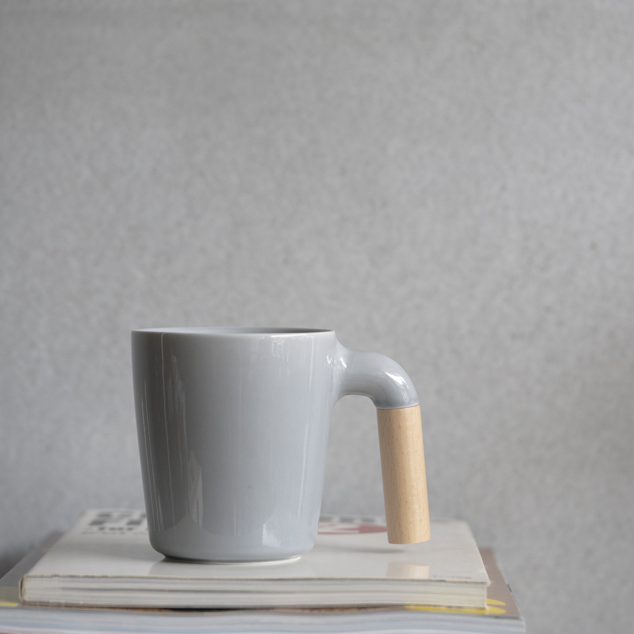 Mugr Cloud Beech - (ceramic, beech wood)