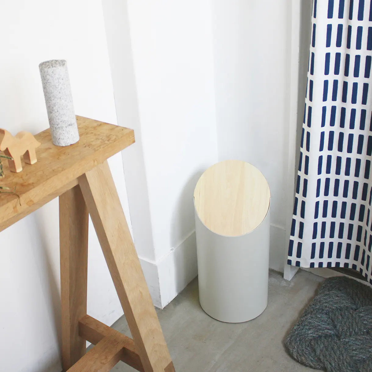 SWING BIN (S) Lid walnut