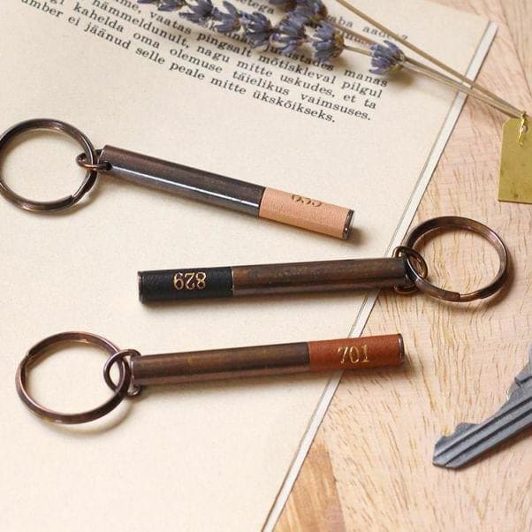 BRASS ROOM NO. KEY-HOLDER RUST BK829 - Key Holder