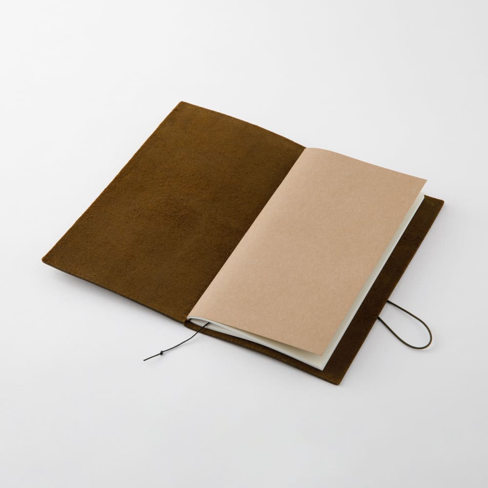 TRAVELER’S notebook cover Olive in Leather - TRAVELER’S
