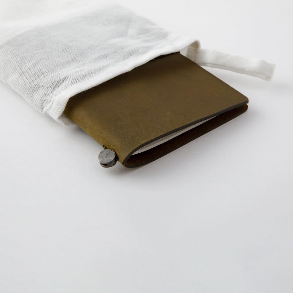 TRAVELER’S notebook cover Olive in Leather - Passport Size -