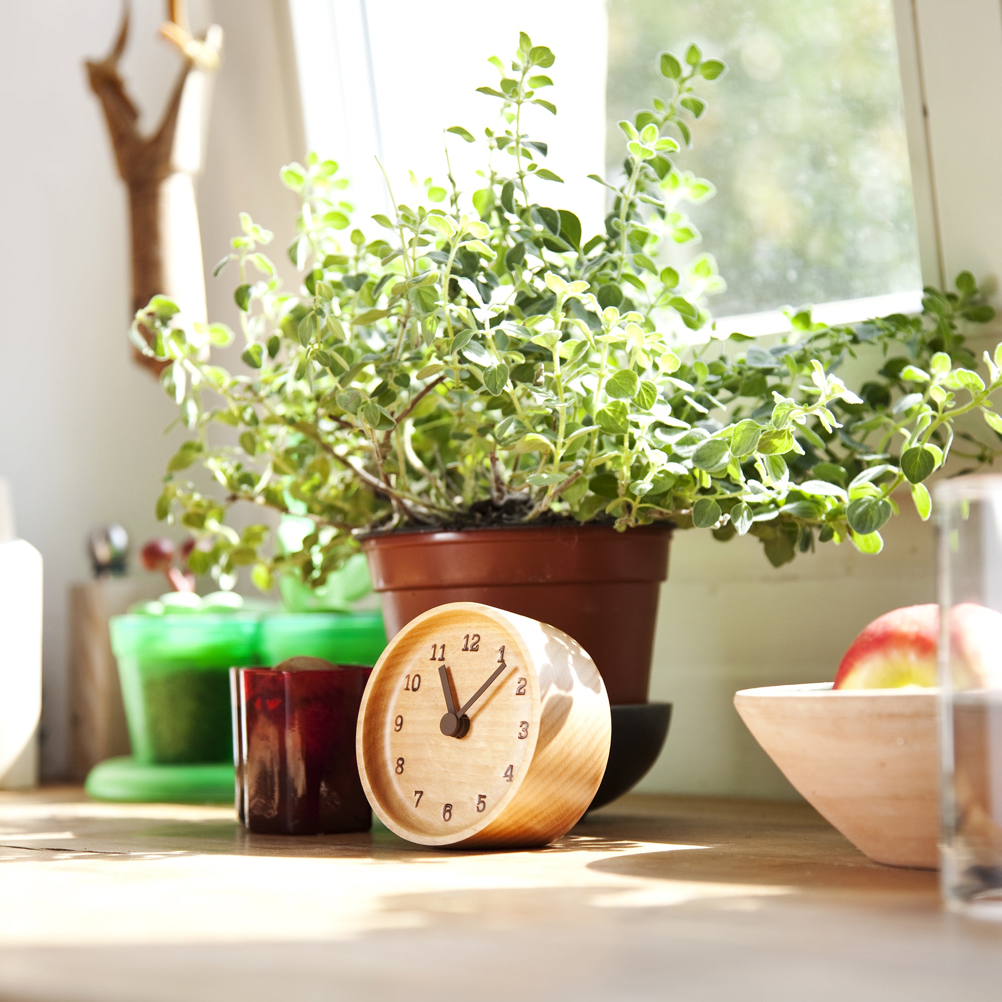 Muku Desk Clock Esche