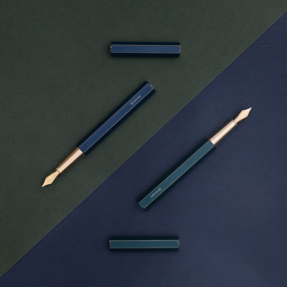 Classic Revolve-Fountain Pen (Black M) - Fountain Pen