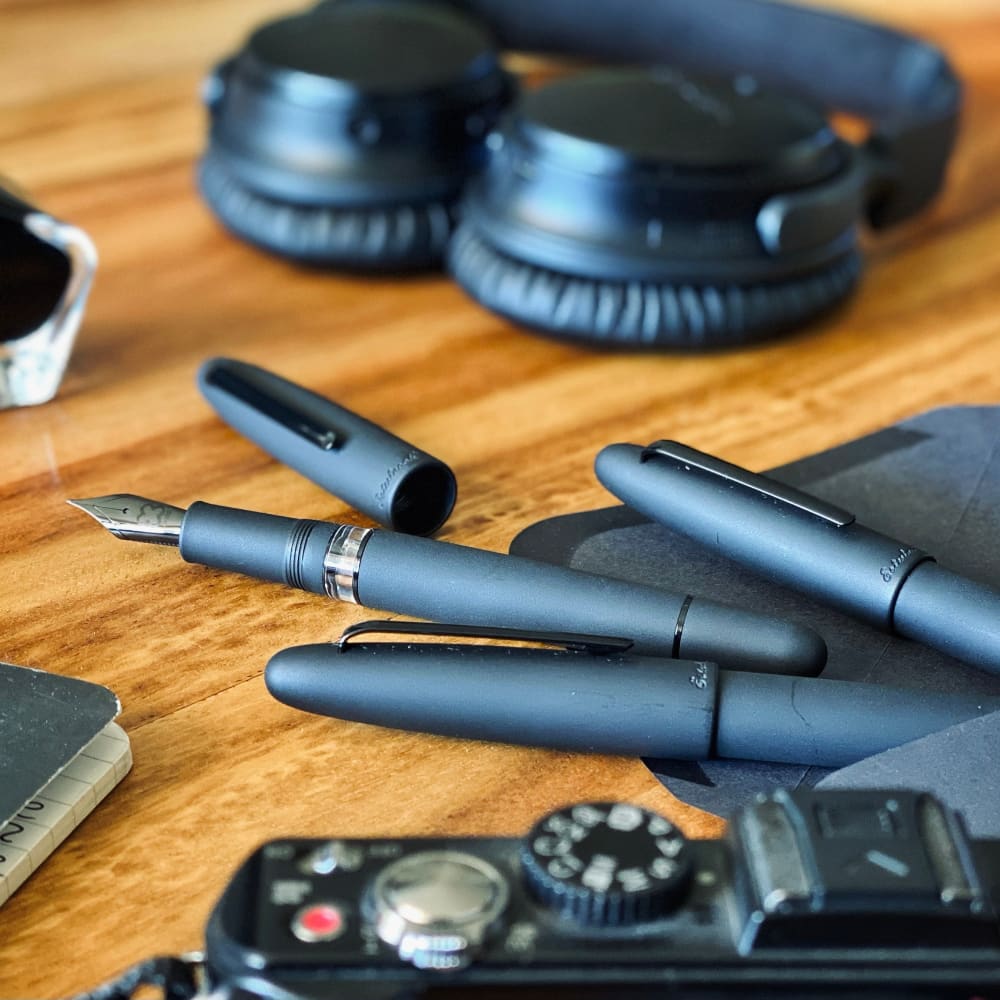 Estie Fountain Pen With Push Piston Raven Black Matte