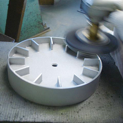 Edge Clock Aluminium groß, weiß