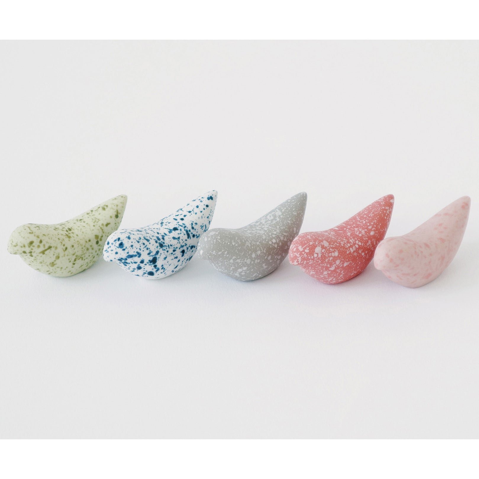 BIRDY PEBBLES set of 5 colors (yellow, white, gray, red, pink)