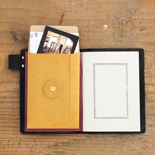 KRAFT ENVELOPE <S> Vertical with String Orange - The Outsiders 