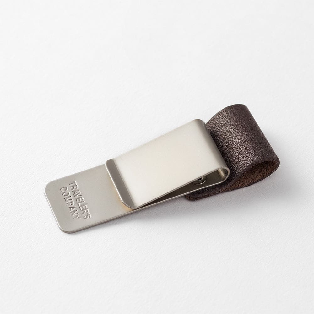 TRAVELER'S notebook Penholder <M> Brown 016 - The Outsiders 